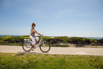 Découverte du rockrider e-actv 500 : performance et confort garantis